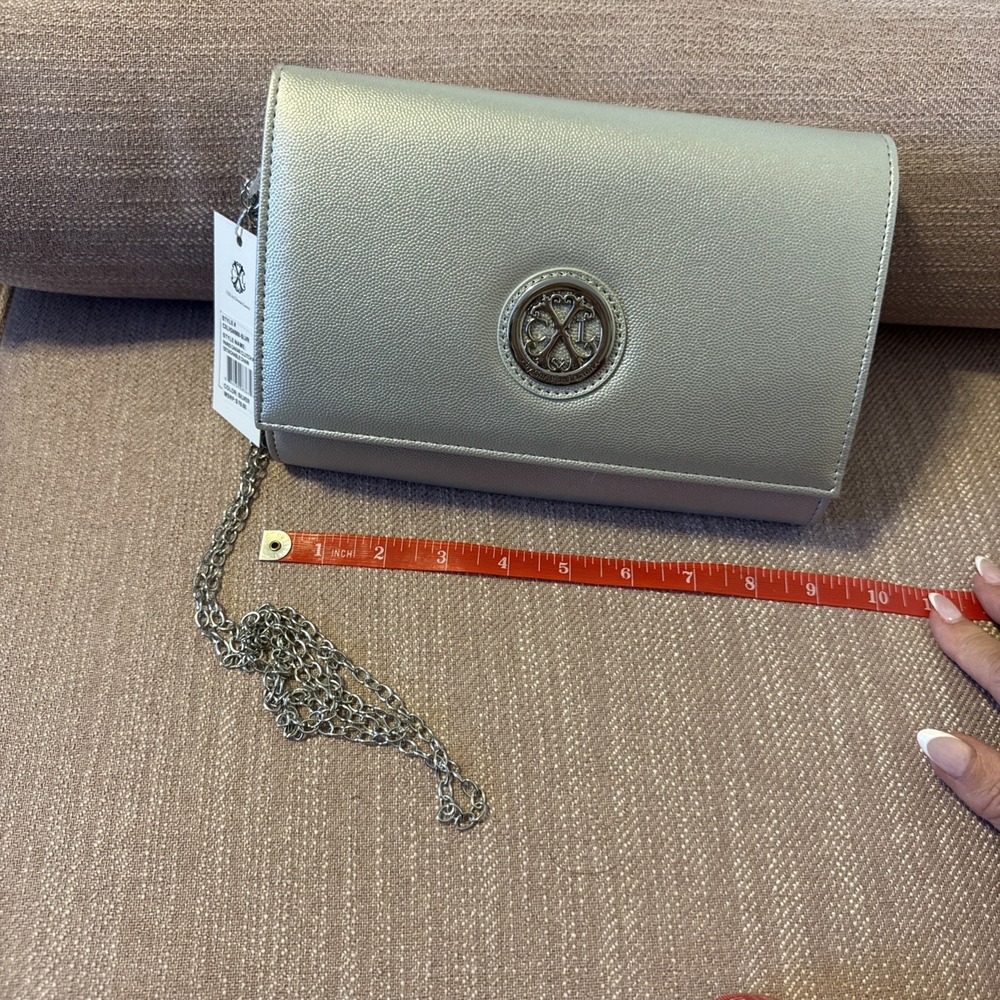 NEW CXL by Christian Lacroix Women's Paris Caviar‎ Clutch w/Detachable Chain